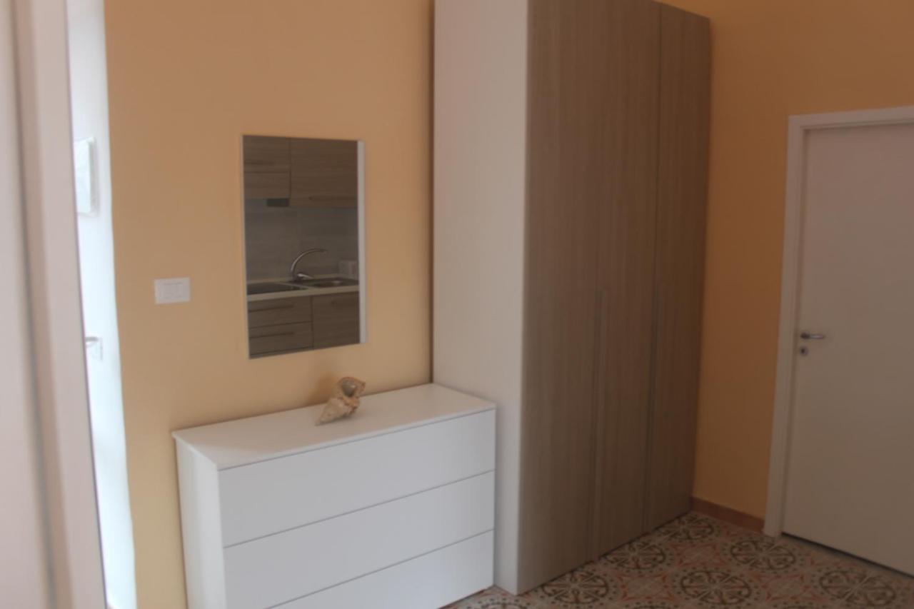 Camere Dieci Maggio- Beb Dory, Nemo, Guizzo Ponza Exterior foto