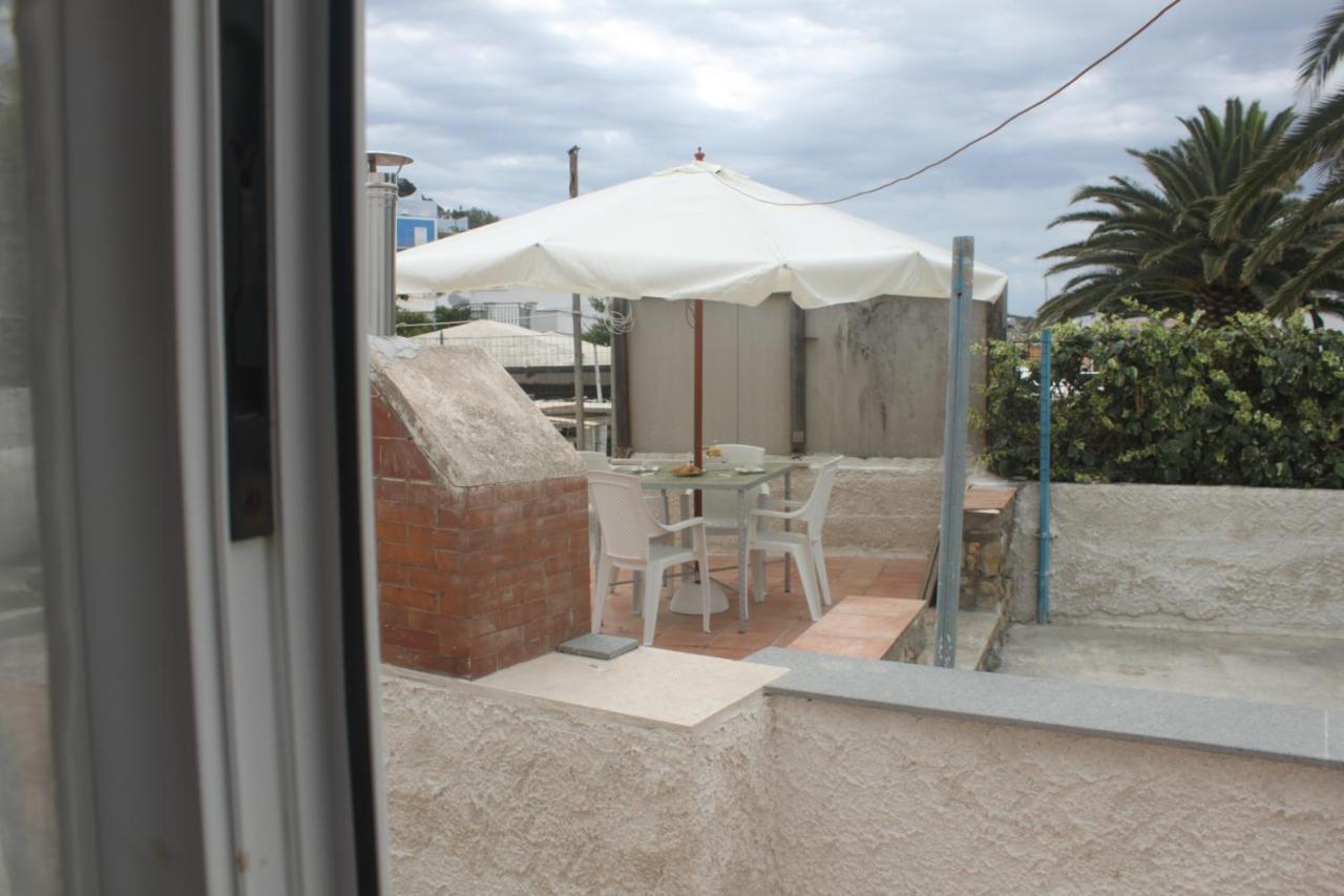 Camere Dieci Maggio- Beb Dory, Nemo, Guizzo Ponza Exterior foto